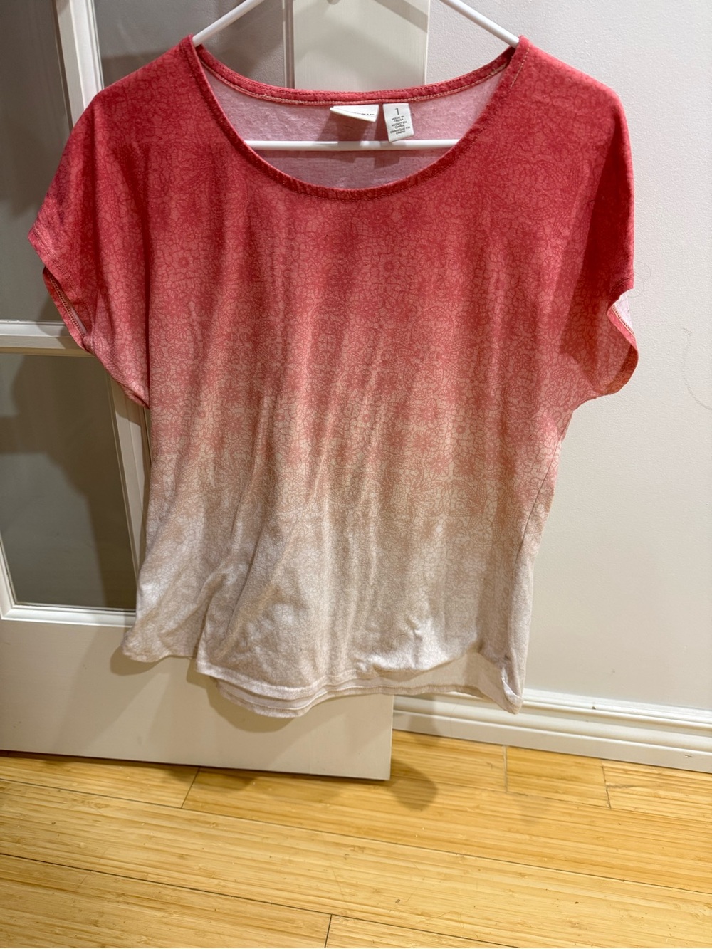 Chico's Coral to Cream Ombre Short Sleeve Scoop Neck Top
